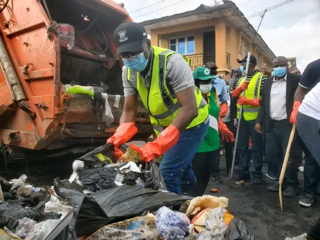 Sanwo-Olu orders demolition of shanties along Lagos-Badagry Expressway, gives occupants ultimatum
