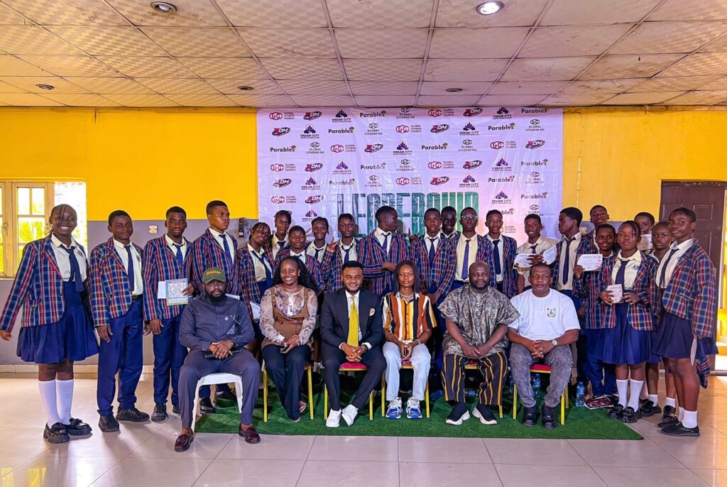 Police take cultism, drug abuse campaign to Ogun secondary schools 