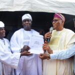 2027: Kwara APC governorship candidate receives INEC nomination form