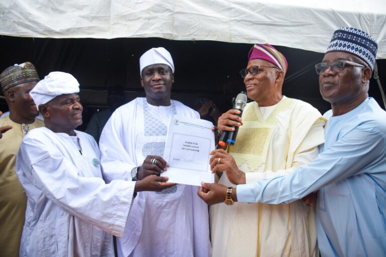 2027: Kwara APC governorship candidate receives INEC nomination form