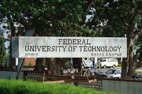 Students protest insecurity at federal university