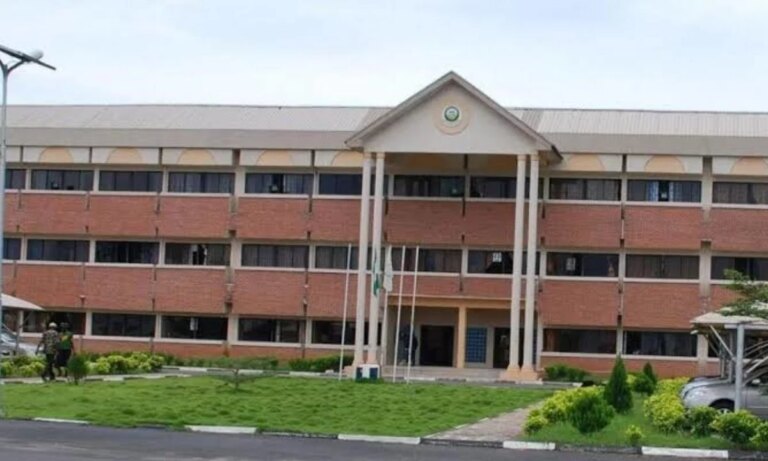 UNIOSUN lodges complaint as soldiers invade hostel, assault students, cart away phones