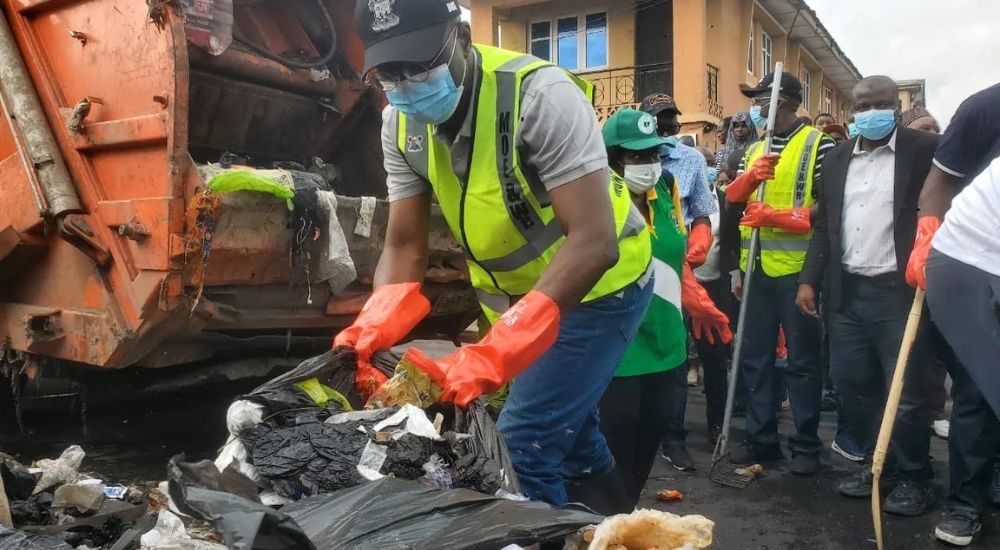 Sanwo-Olu Orders Demolition Of Lagos-Badagry Expressway Shanties