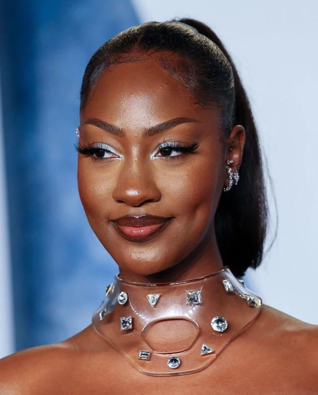 Tems shuts down rumours of wooing Super Eagles’ Maduka Okoye