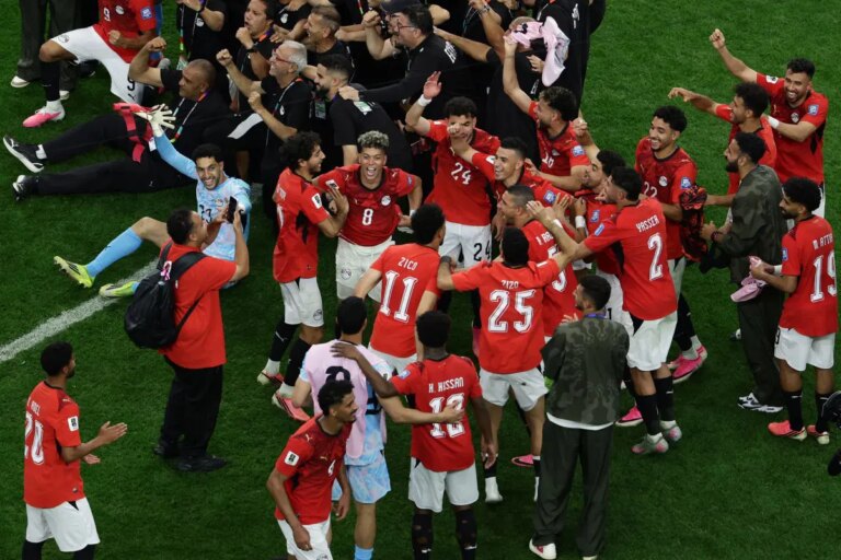Egypt beat Australia 4-2 on penalties to reach World Cup last 16