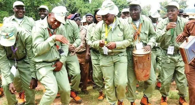 Federal Govt says adire to replace NYSC khaki uniform