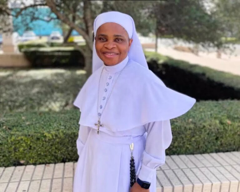 Nigerian nun arrested on way to church released from US custody