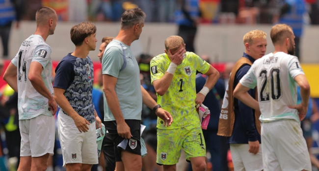 Spain Surge Past Austria To Reach World Cup Last 16